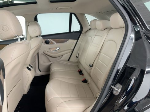 Used 2019 Mercedes-Benz GLC 300 image 14
