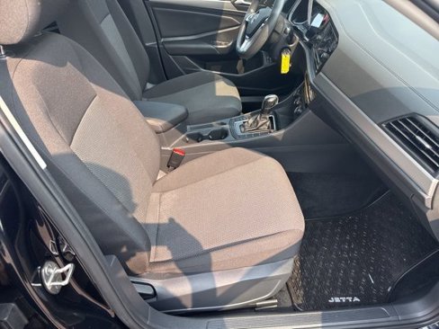 Used 2021 Volkswagen Jetta S image 21