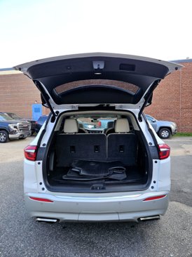 Used 2019 Buick Enclave Premium w/ Experience Buick Package image 7