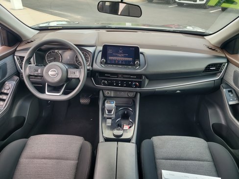Used 2021 Nissan Rogue S image 14