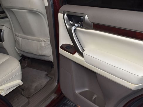Used 2016 Lexus GX 460 image 17