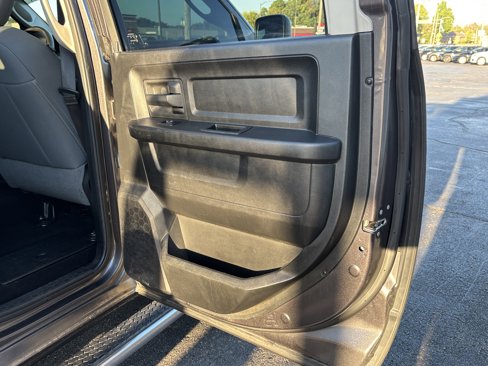 Used 2015 RAM 1500 Express image 16