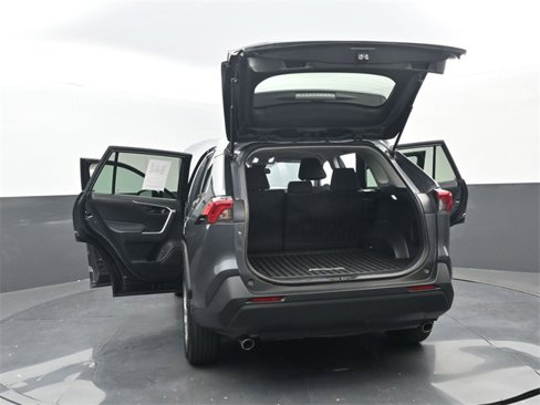 Used 2023 Toyota RAV4 LE image 35