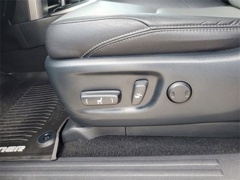 Used 2017 Toyota 4Runner SR5 Premium image 15