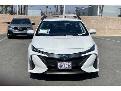 Used 2022 Toyota Prius Prime XLE image 8