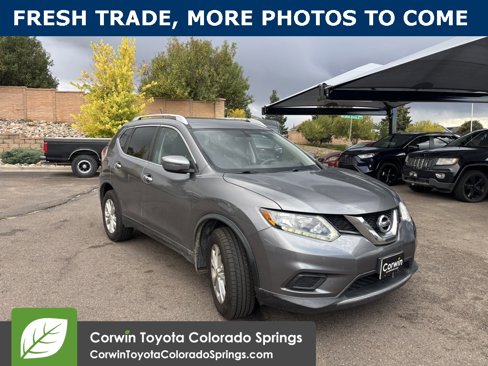 Used 2016 Nissan Rogue SV image 1