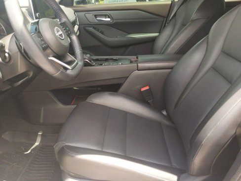 Used 2022 Nissan Rogue SV image 18