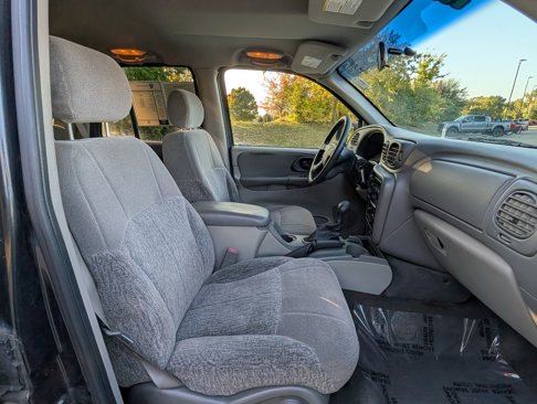 Used 2003 Chevrolet TrailBlazer LS w/ Preferred Equipment Group image 11