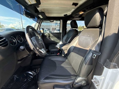Used 2018 Jeep Wrangler Sport image 11