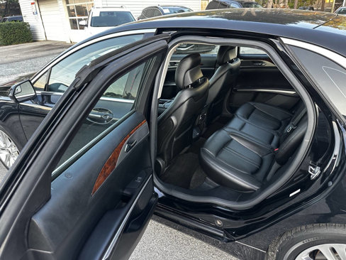 Used 2016 Lincoln MKZ image 13