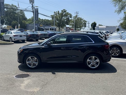 Certified 2022 Audi Q3 2.0T Premium image 9