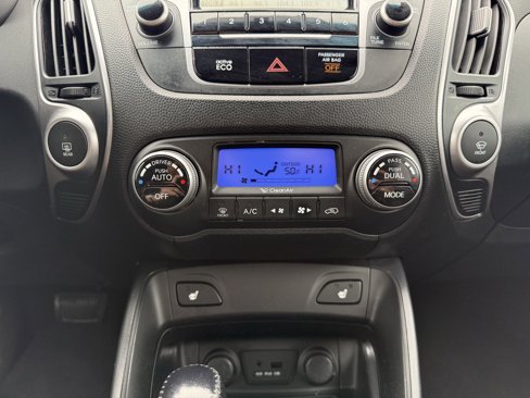 Used 2012 Hyundai Tucson Limited image 20