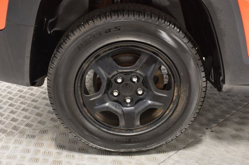 Used 2020 Jeep Renegade Sport image 36