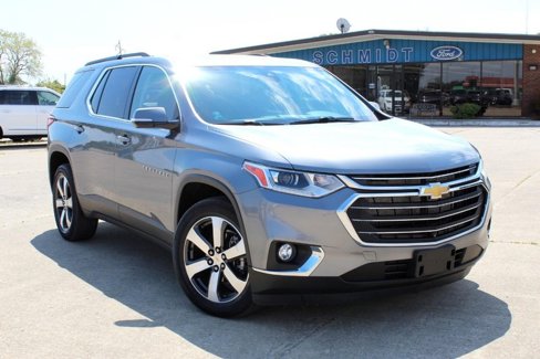 Used 2020 Chevrolet Traverse LT w/ LT Premium Package image 2