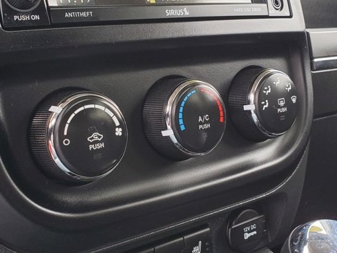Certified 2016 Jeep Patriot High Altitude image 20
