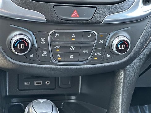 Certified 2021 Chevrolet Equinox Premier image 34