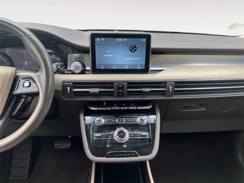 Used 2021 Lincoln Corsair FWD image 11