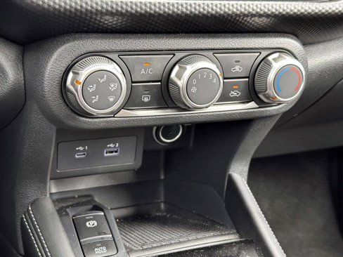 Certified 2023 Nissan Kicks SV image 30