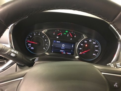 Used 2024 Chevrolet Equinox LT image 25