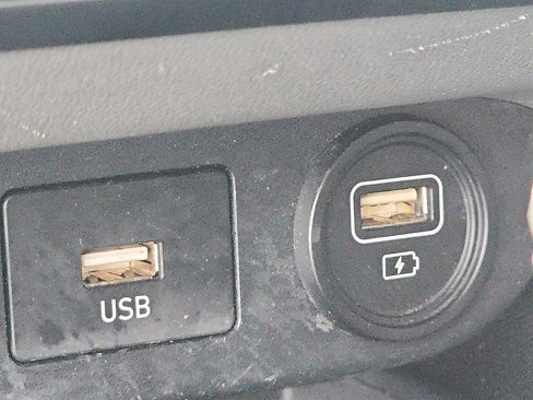 Used 2023 Hyundai Elantra SEL image 23