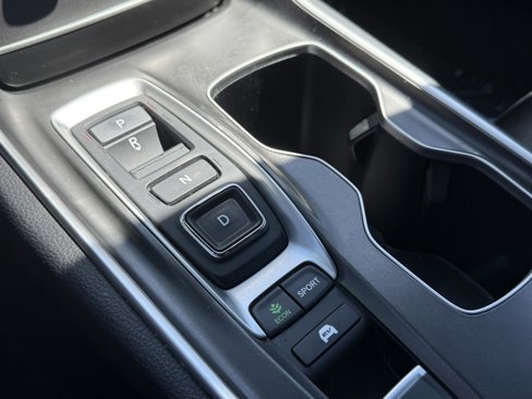 Used 2022 Honda Accord Sport image 11