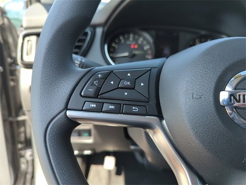 Certified 2020 Nissan Rogue Sport S image 37