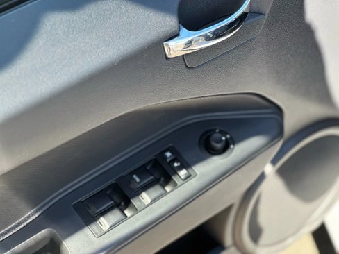 Used 2008 Dodge Caliber SXT image 18