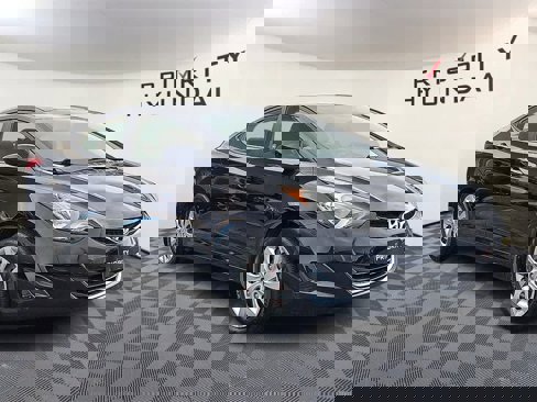 Used 2013 Hyundai Elantra GLS image 3