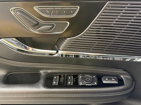 Used 2022 Lincoln Corsair FWD image 12