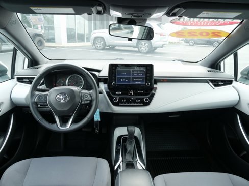 Used 2022 Toyota Corolla SE image 16