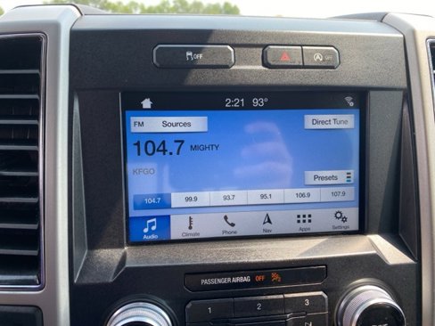 Used 2018 Ford F150 Lariat w/ Equipment Group 502A Luxury image 10