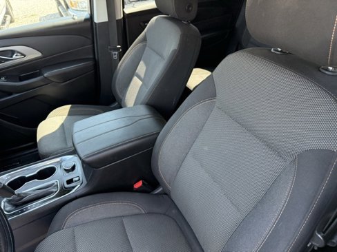 Used 2019 Chevrolet Traverse LT image 7