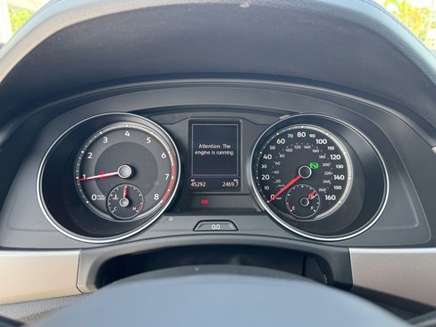 Certified 2020 Volkswagen Atlas Cross Sport SE w/ Panoramic Sunroof Package image 30