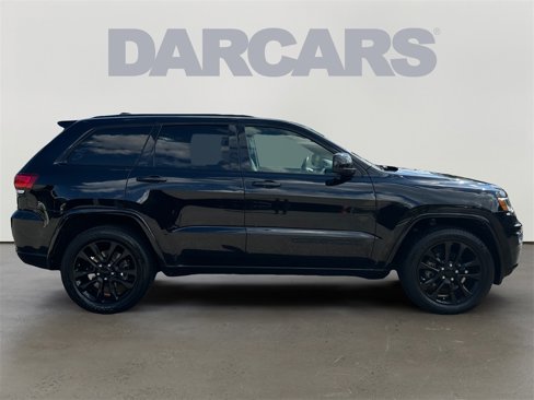 Used 2020 Jeep Grand Cherokee Altitude image 8