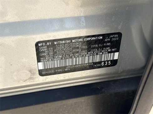 Used 2023 Mitsubishi Outlander SE image 36
