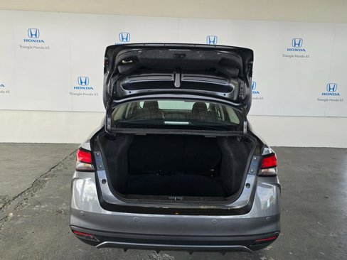 Used 2023 Nissan Versa S image 38