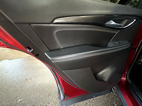 Used 2021 Buick Envision Essence image 19
