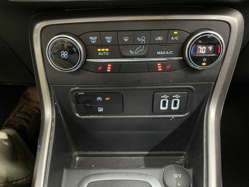 Used 2019 Ford EcoSport SE image 27