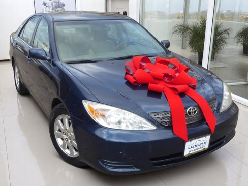 Used 2002 Toyota Camry XLE image 2