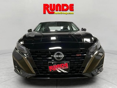 Used 2024 Nissan Altima 2.5 SR image 8