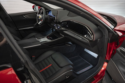 Used 2024 Ferrari Purosangue image 29