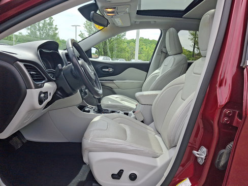 Certified 2019 Jeep Cherokee Limited image 13