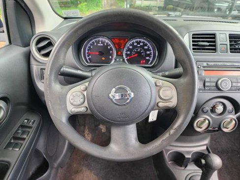 Used 2012 Nissan Versa SV image 19