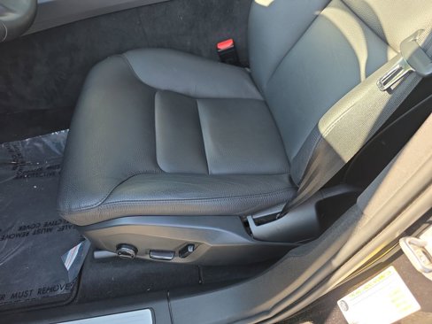 Certified 2022 Volvo XC60 B5 Momentum w/ Climate Package image 19