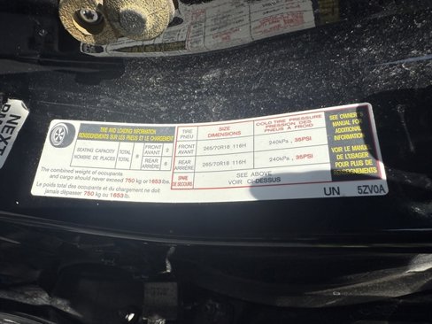 Used 2017 Nissan Armada SV image 14