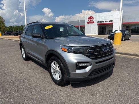 Used 2023 Ford Explorer XLT w/ Equipment Group 202A image 1