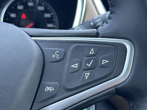 Used 2022 Chevrolet Equinox Premier image 24