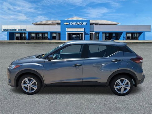 Used 2021 Nissan Kicks S image 7