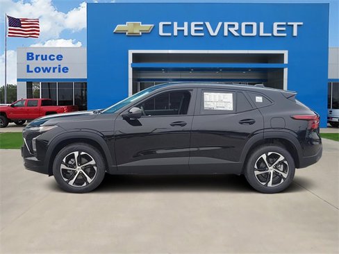 New 2025 Chevrolet Trax RS w/ Driver Confidence Package image 2