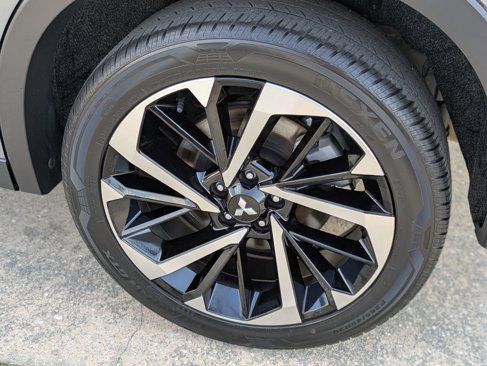 Used 2022 Mitsubishi Outlander SE image 9